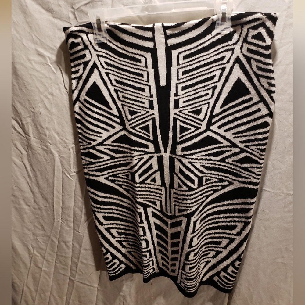 Black & White Abstract Print Skirt